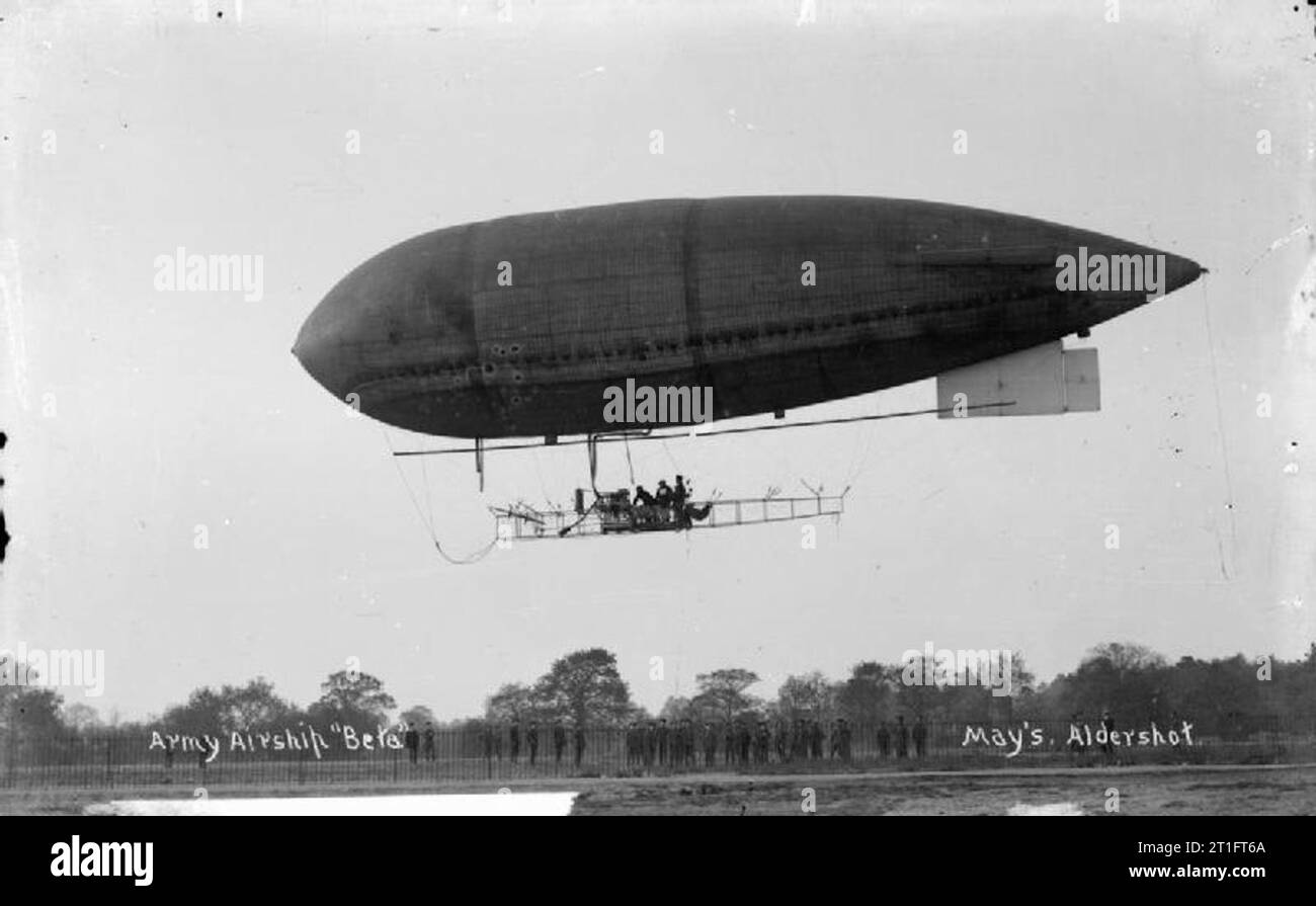Luftfahrt in Großbritannien vor dem Ersten Weltkrieg die Armee Luftschiff Beta über zu landen oder einfach nur mit. Stockfoto