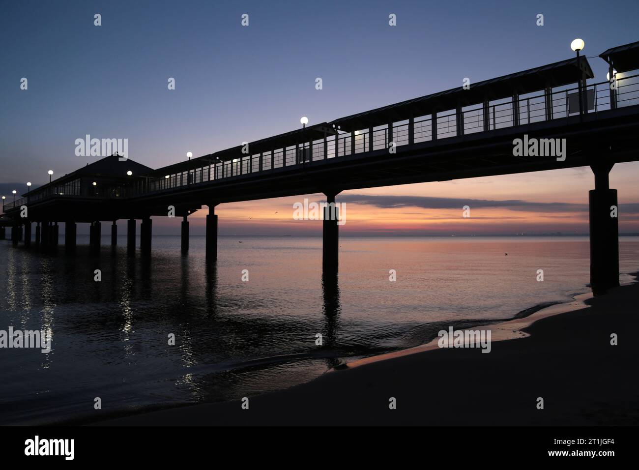 Pier Heringsdorf auf der Insel Usedom bei Sonnenaufgang Stockfoto