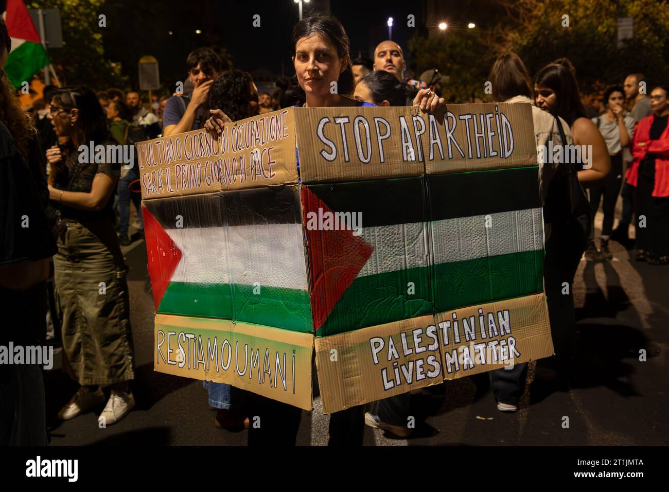 Rom, Italien, 10-10-2023. Demonstration zur Unterstützung des palästinensischen Volkes in Gaza auf den Straßen der italienischen Hauptstadt. Stockfoto