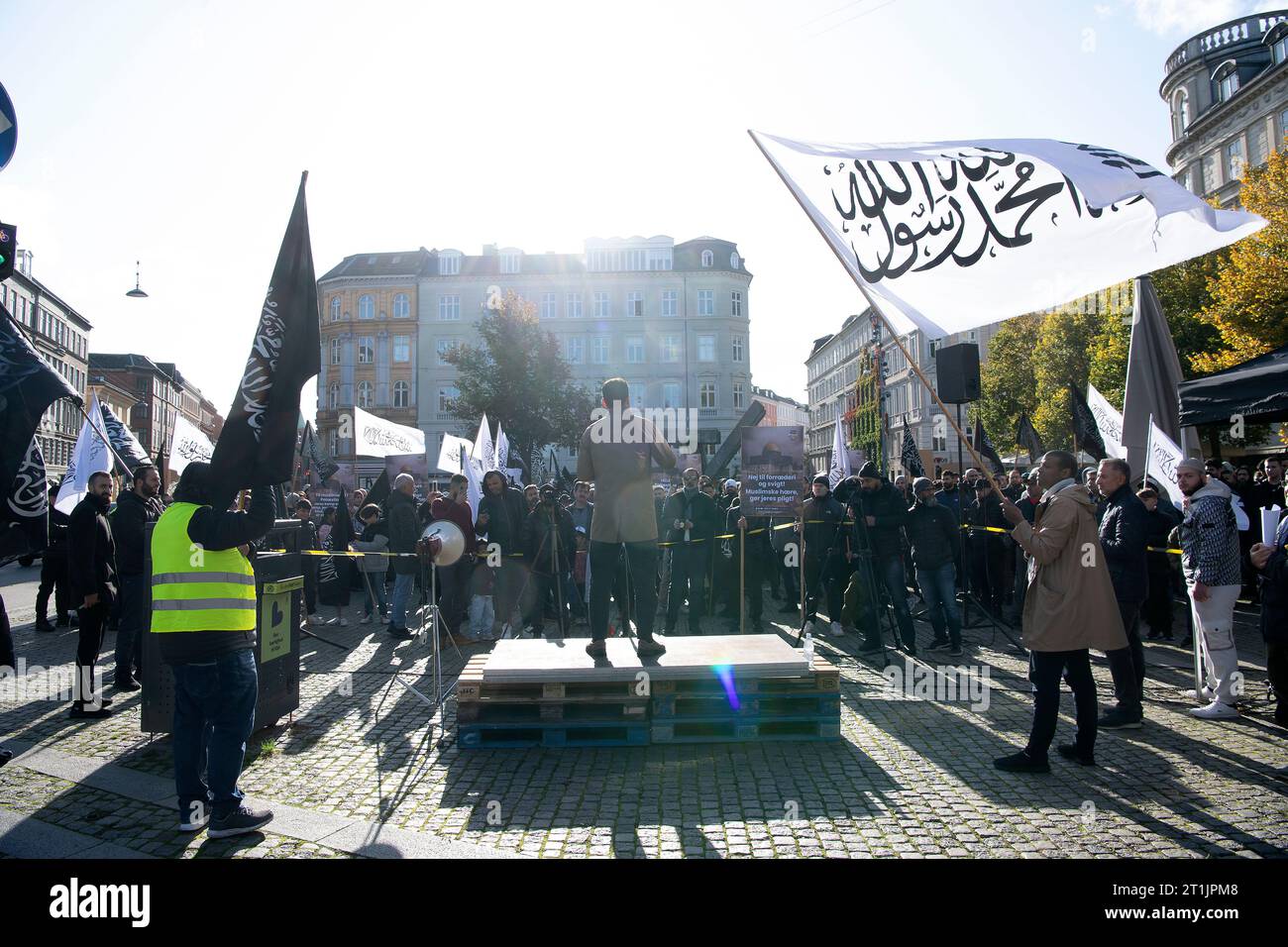 Die fundamentalistische islamische Bewegung Hizb ut Tahrir hält am Samstag, den 14. Oktober 2023, eine Unterstützungsdemonstration für die Befreiung Palästinas in Sankt Hans Torv in Kopenhagen ab. (Foto: THOMAS SJOERUP/Ritzau Scanpix). (Foto: Thomas Sjoerup/Scanpix 2023) Stockfoto