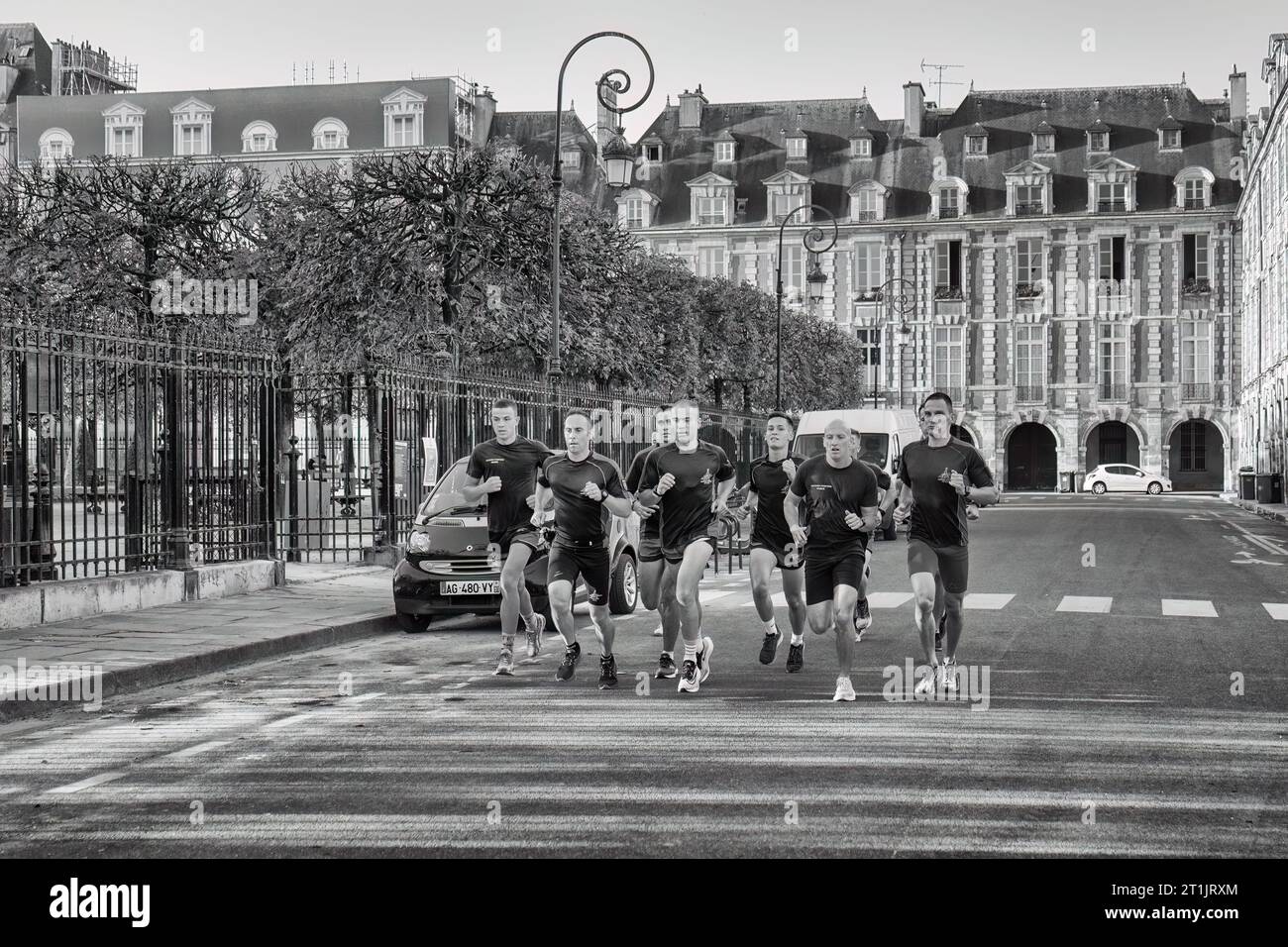 Mitglieder des französischen Rugby-Teams während der Aufwärmphase am Morgen. Paris, Frankreich Stockfoto