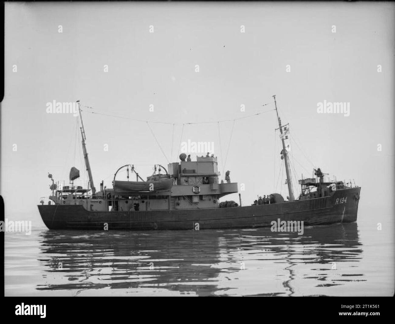 Die Royal Navy während des Zweiten Weltkriegs HMT ADRIA, unterwegs am Meer. Dies war eine der drei belgischen Fischtrawler, die von der Belgischen Küste entgangen und jetzt helfen der britischen Küste um Milford Haven und Fishguard zu schützen. Stockfoto