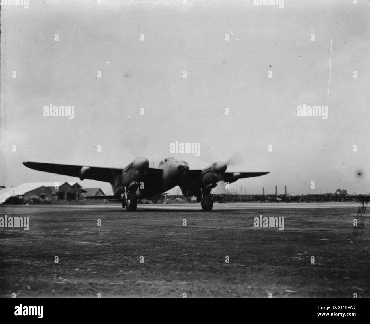 Royal Air Force in den Fernen Osten, 1941-1945. Eine De Havilland Mosquito PR Mark IX von Nr. 684 Squadron RAF, aus taxying in Alipore, Indien, für ein Foto - Aufklärung sortie über Birma. Stockfoto