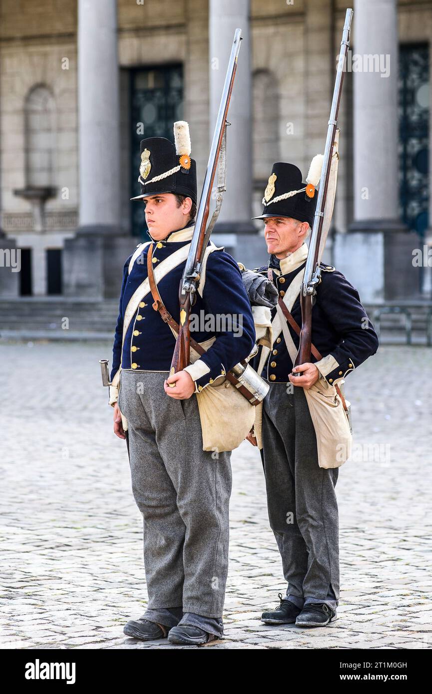 Historische Rekonstruktion verschiedener Epochen der Geschichte, Besuche, besondere Veranstaltungen zum 100-jährigen Jubiläum des Königlichen Militärmuseums in Bru Stockfoto