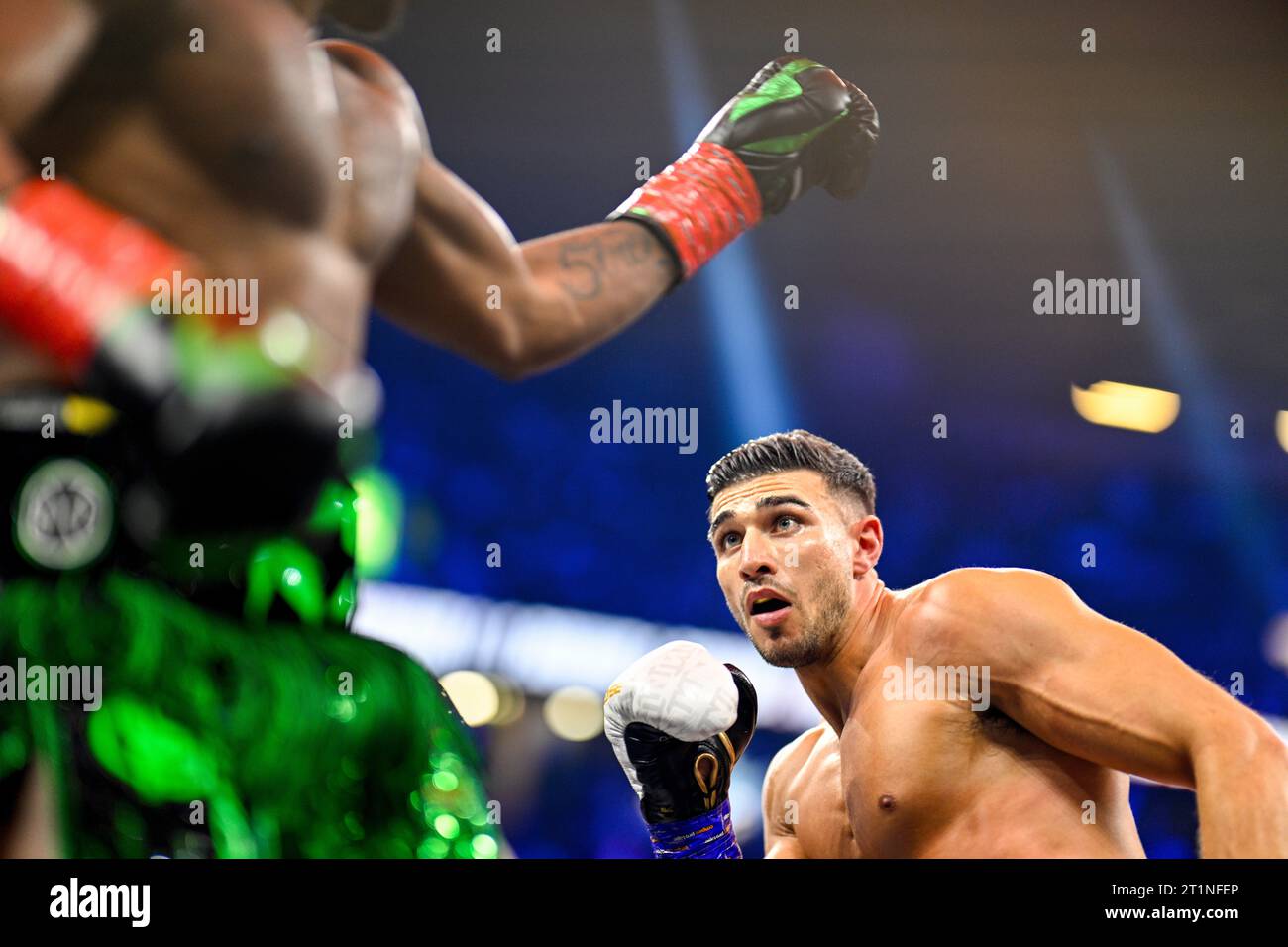 Manchester, Großbritannien. Tommy Fury bekämpft KSI während der Prime Card-Veranstaltung in der Manchester Arena. Wut gewann durch Mehrheitsentscheidung. Quelle: Benjamin Wareing/Alamy Live News Stockfoto