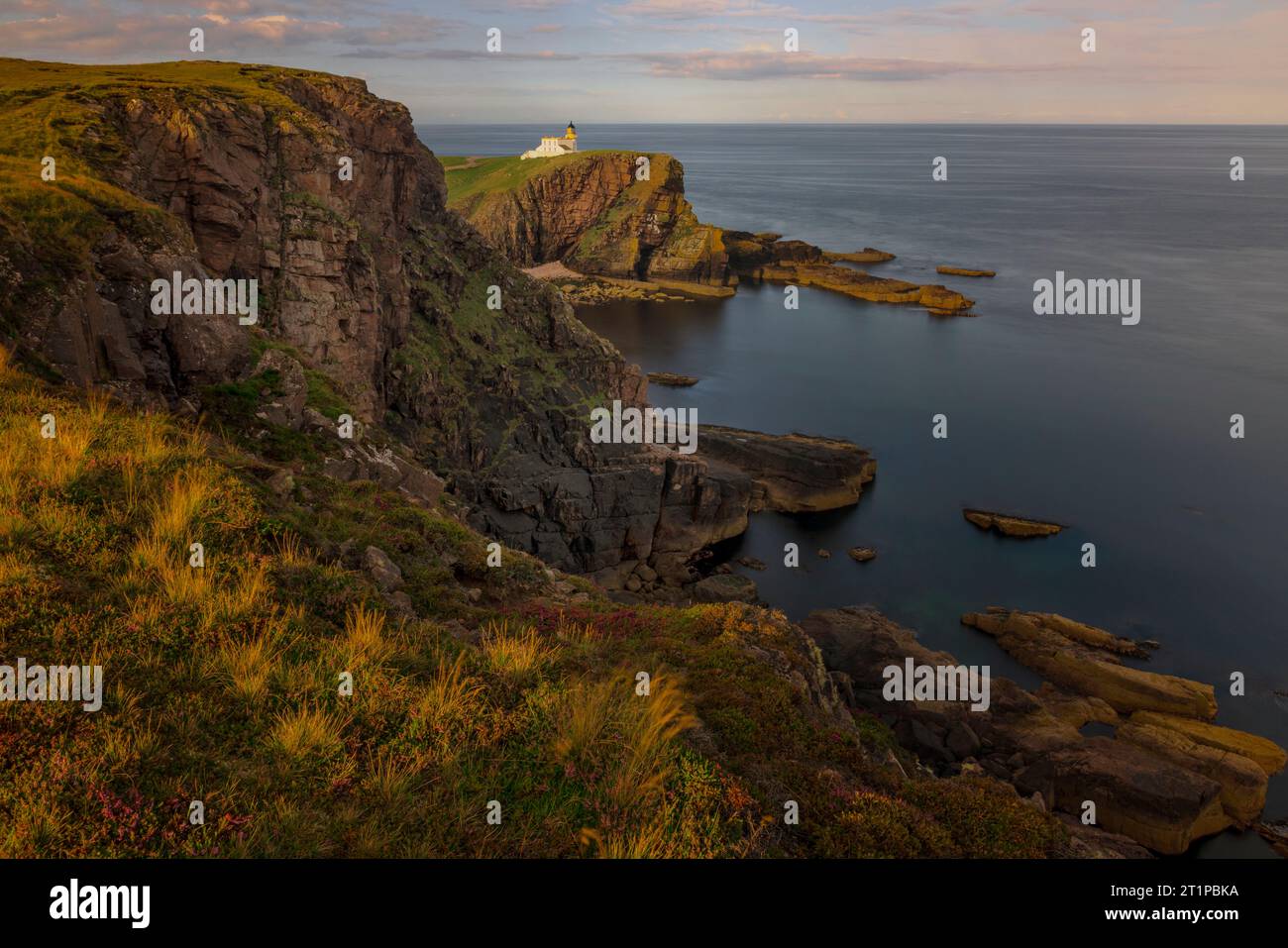 Stoer Lighthouse ist ein Leuchtturm in Assynt, Sutherland, Schottland. Stockfoto