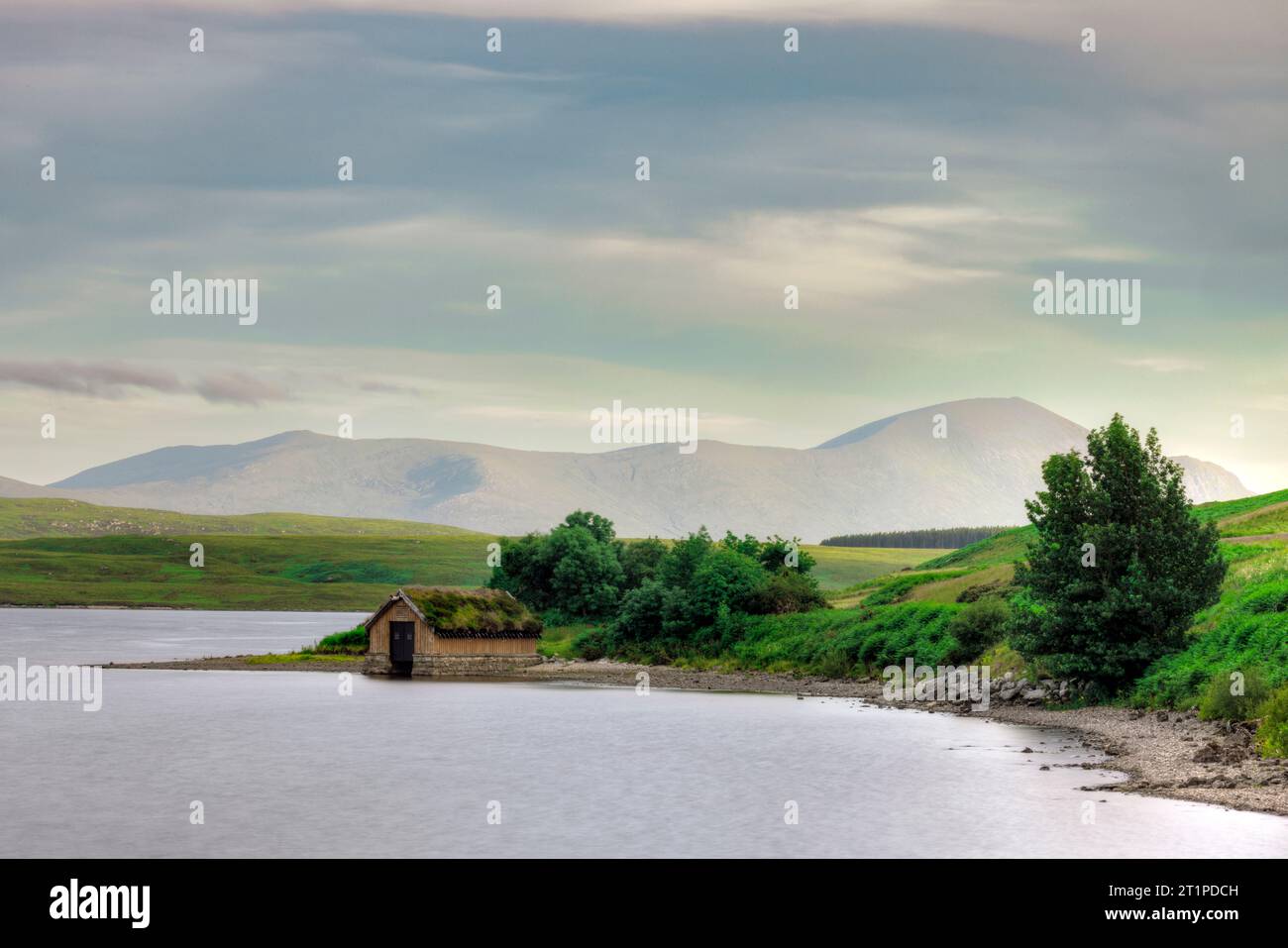 Der Loch loyal ist ein Süßwassersee in der Region Assynt in Sutherland, Schottland. Stockfoto