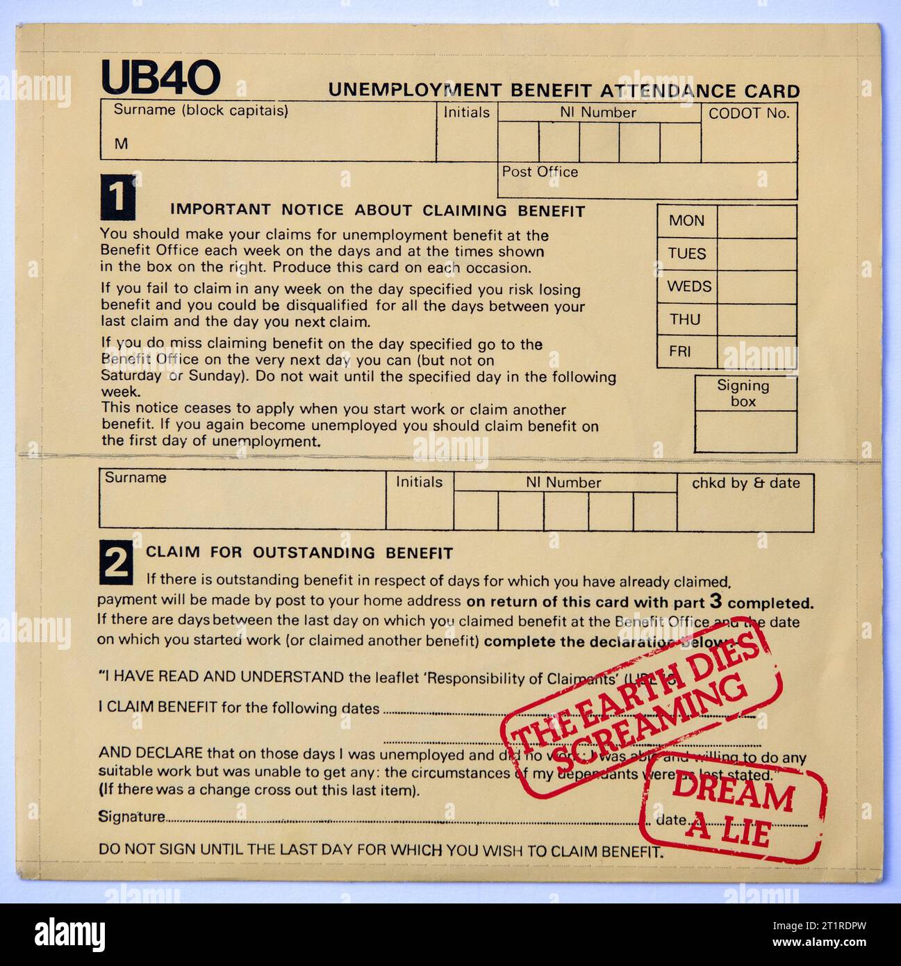 Cover der doppelseitigen Single-Version von The Earth Dies Screaming and Dream A Lie von UB40, die 1980 veröffentlicht wurde Stockfoto