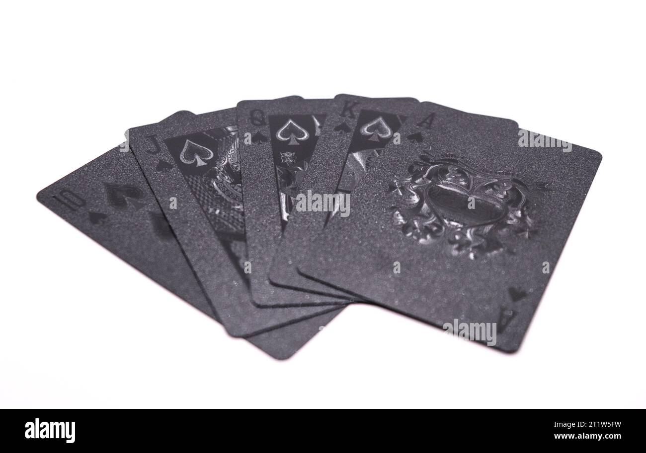 Ansicht von wasserdichten Pokerkarten, die einen Royal Flush zeigen Stockfoto