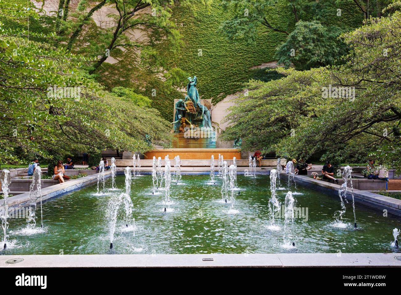 Brunnen der Großen Seen, geschaffen von Lorado Taft n 1913. South Garden am Art Institute of Chicago, Chicago, Illinois, USA Stockfoto