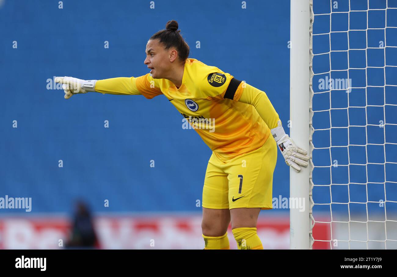 Brighton, Großbritannien. Oktober 2023. Brighton Torhüter Nicky Evrard (1) beim Barclays Women's Super League Spiel zwischen Brighton & Hove Albion und Tottenham Hotspur im American Express Stadium in Brighton. Quelle: James Boardman/Alamy Live News Stockfoto