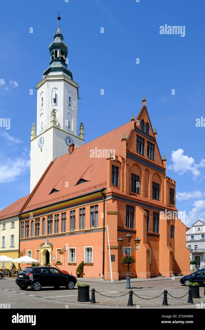 Historisches Rathaus aus Gotik und Renaissance auf dem Ring (Marktplatz) von Namyslow (Namslau), Woiwodschaft Oppeln, Polen. Stockfoto
