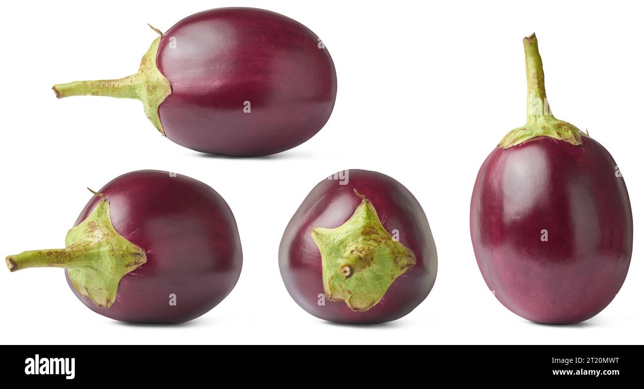 Set von Auberginen oder Brinjal, auch Aubergine genannt, populäres tiefviolettes Gemüse, das in verschiedenen Küchen weit verbreitet ist, isoliert auf weißem Hintergrund, in verschiedenen Sorten aufgenommen Stockfoto