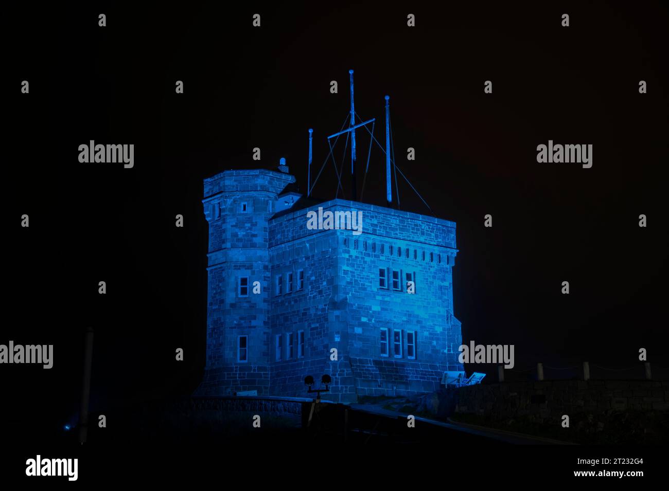 Cabot Tower bei Nacht auf der Signal Hill National Historic Site in St. John's, Neufundland & Labrador, Kanada Stockfoto