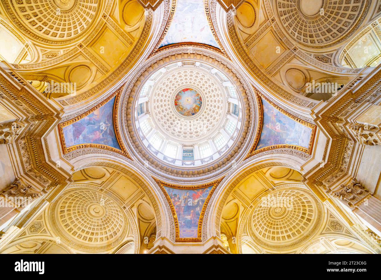Dekorative und bemalte Decke des Pantheon in Paris, Frankreich Stockfoto