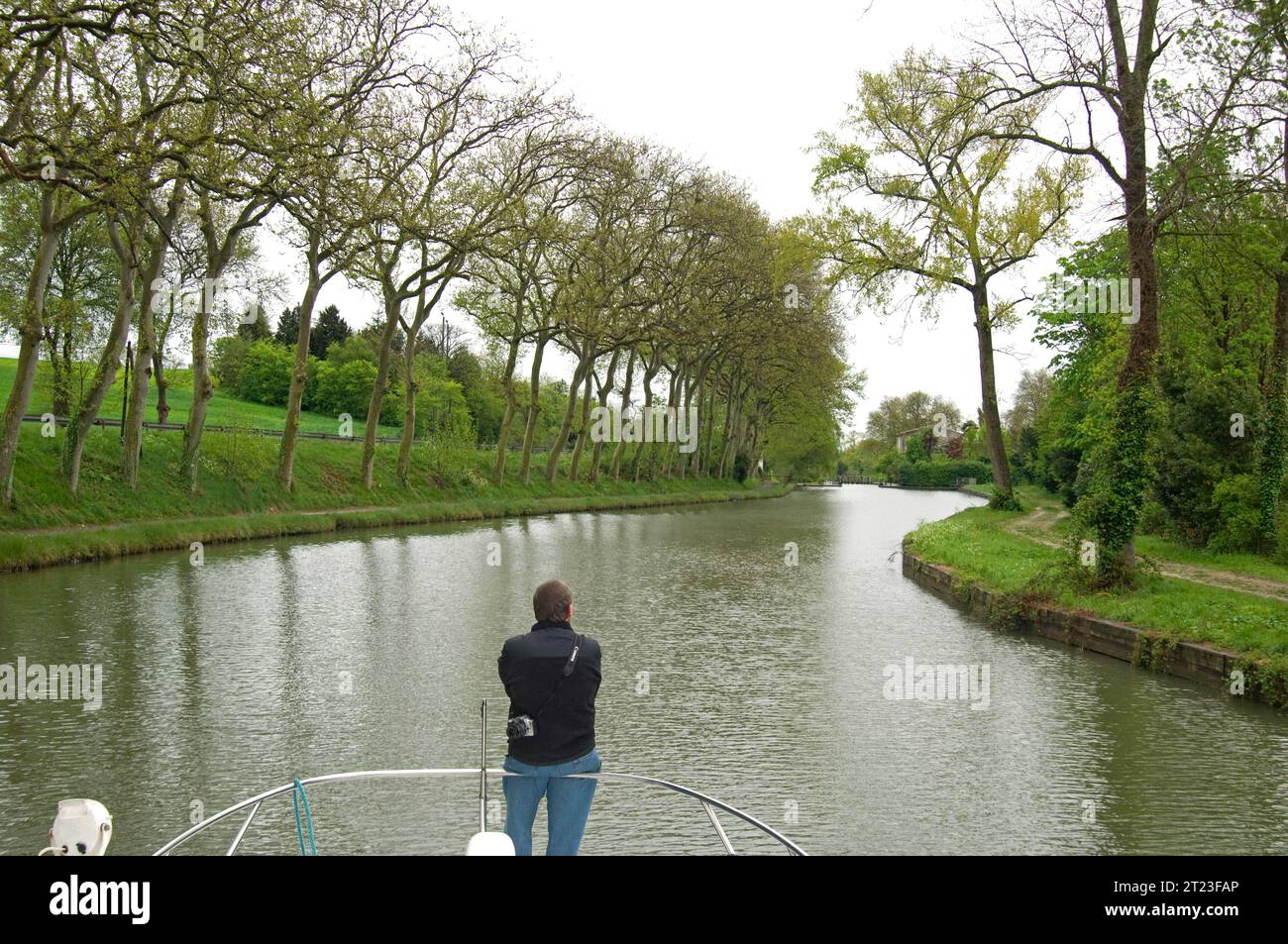 Tour durch Südwesten Frankreichs mit dem Boot auf dem Canal du Midi. Stockfoto