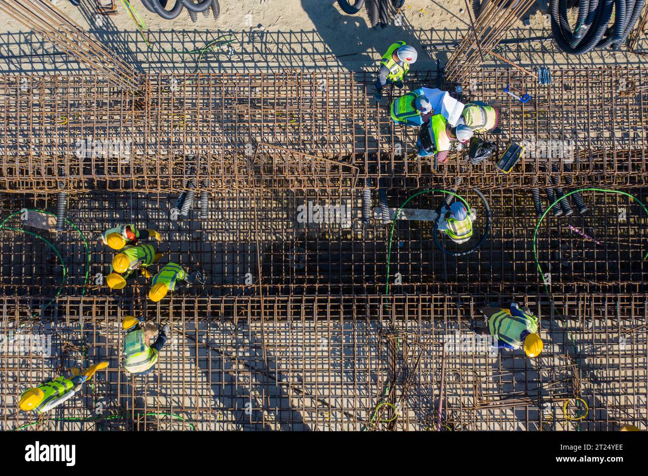 Das Matarbari-Kraftwerk ist ein 1.200-Megawatt-Kohlekraftwerk, das im Bau in Maheshkhali Upazila ist Stockfoto