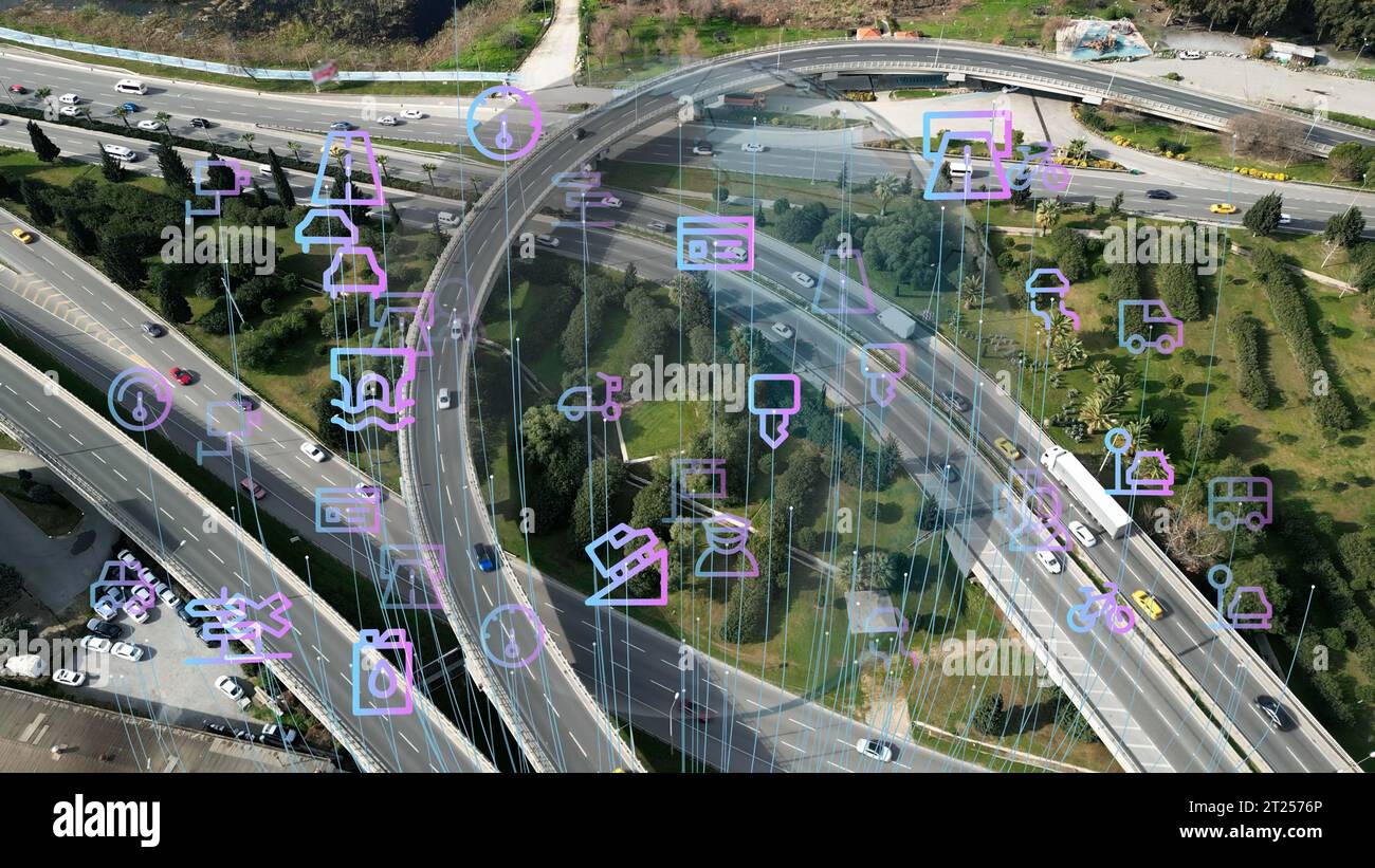 Intelligente Fahrzeuge Autos Kommunikation ai Logistik autonome Lieferung Fahrzeuge IoT GPS Tracking Satellite 5G Smart Roads Verkehrsknotenpunkt Stockfoto