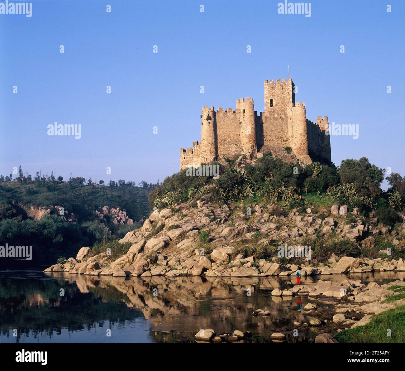 Portugal. Das Schloss von Almourol. Fluss Tejo. Stockfoto