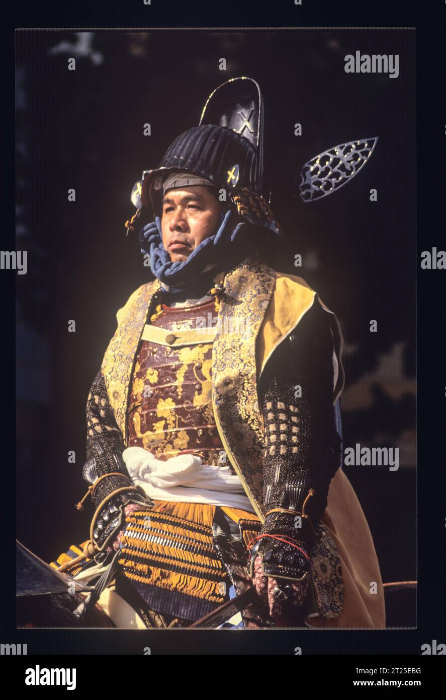 Ein Mann in traditioneller Tracht beim Festival des Zeitalters, Jidai Matsuri, in Kyoto, Japan Stockfoto