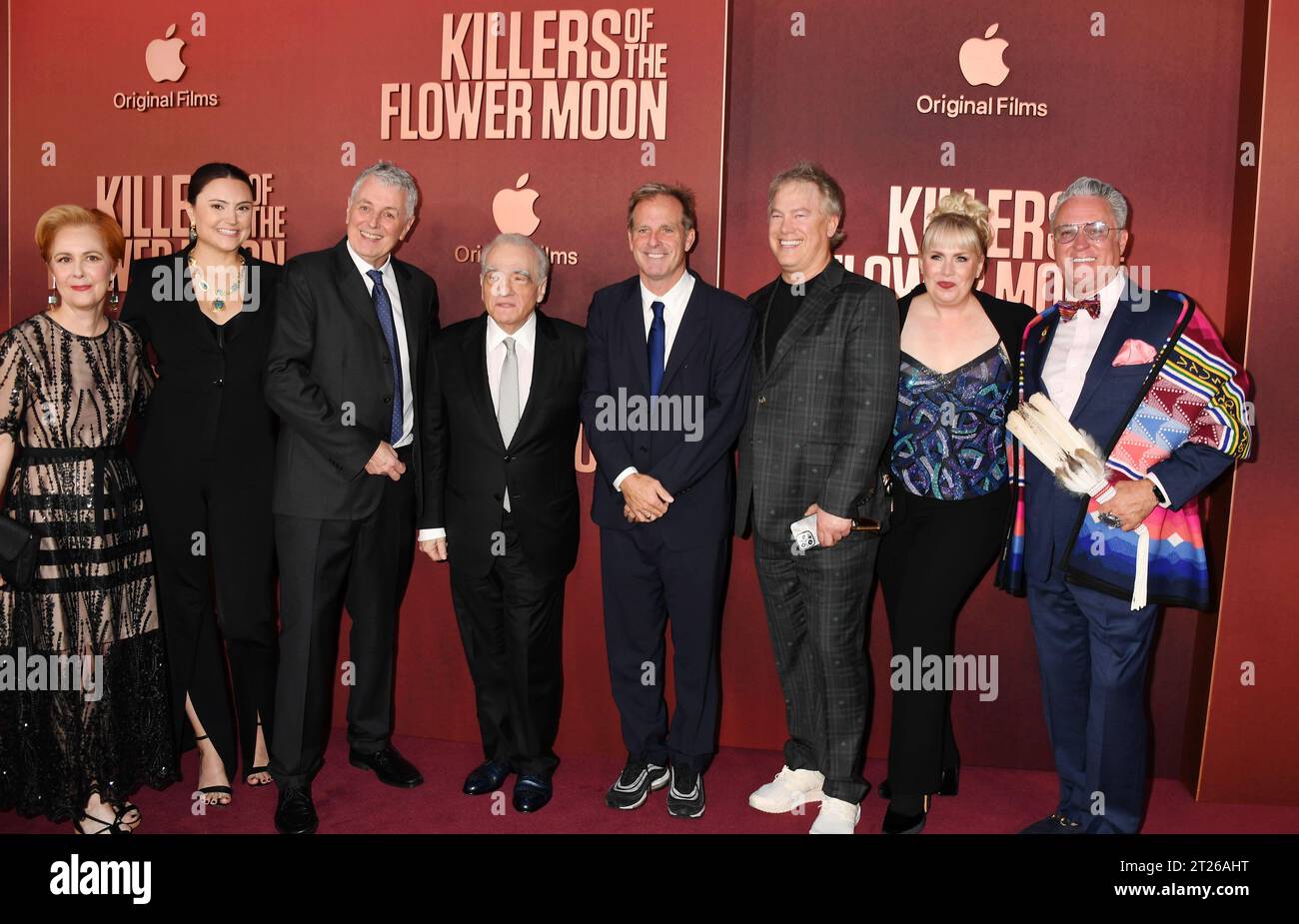 Los Angeles, Kalifornien, USA. Oktober 2023. (L-R) Marianne Bower, Justine Conte, Daniel Lupi, Martin Scorsese, Bradley Thomas, Rick Yorn und Lisa Frechette nehmen am 16. Oktober 2023 in Los Angeles an der Premiere von Apple TV's Killer of the Flower Moon im Dolby Theatre in Los Angeles Teil. Quelle: Jeffrey Mayer/Jtm Photos/Media Punch/Alamy Live News Stockfoto