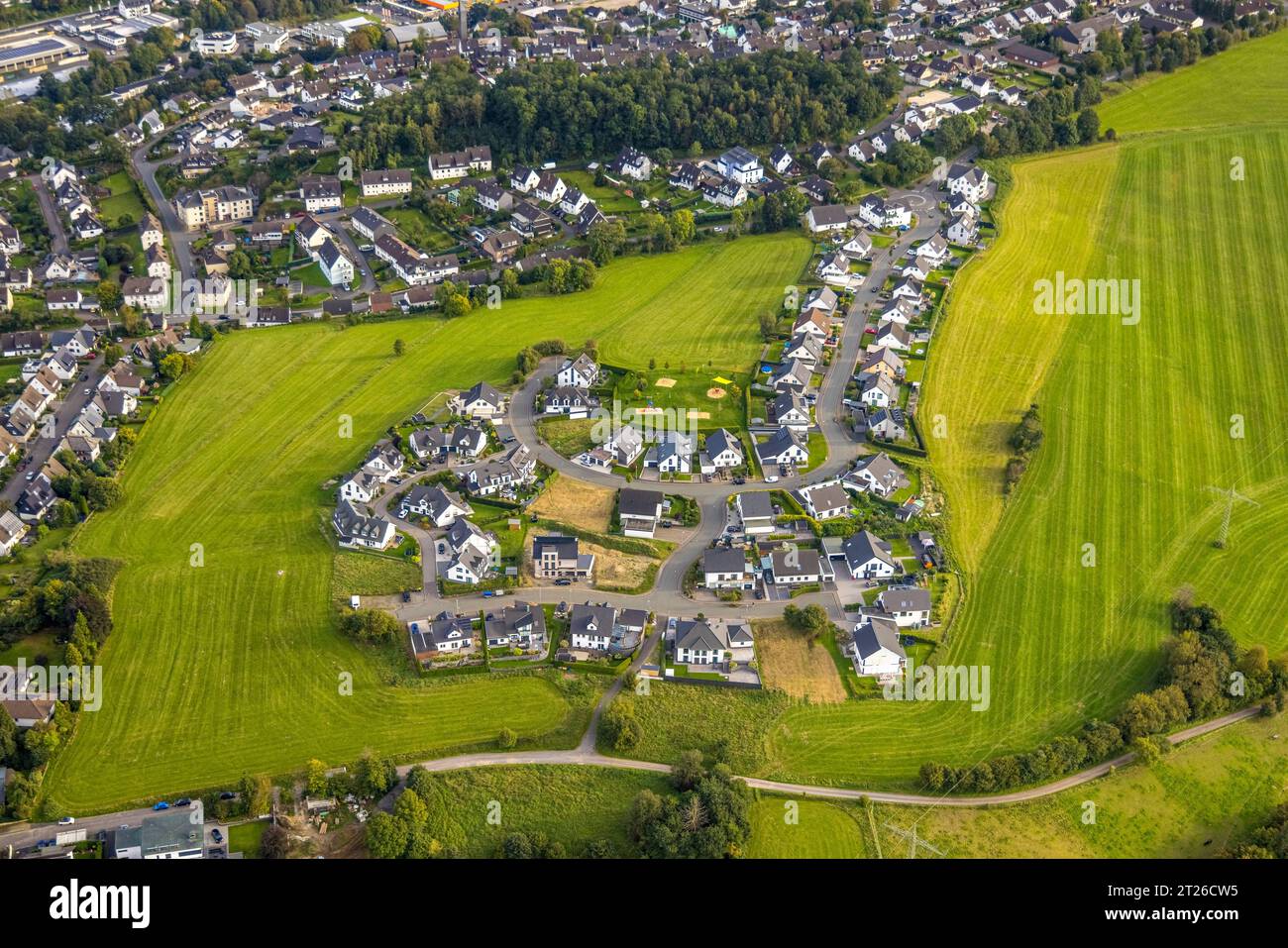 Luftbild, Wohnsiedlung Ebbeblick, Olpe-Stadt, Olpe, Sauerland, Nordrhein-Westfalen, Deutschland ACHTUNGxMINDESTHONORARx60xEURO *** Luftaufnahme, Wohngebiet Ebbeblick, Olpe City, Olpe, Sauerland, Nordrhein-Westfalen, Deutschland ATTENTIONxMINESTHONORARx60xEURO Stockfoto