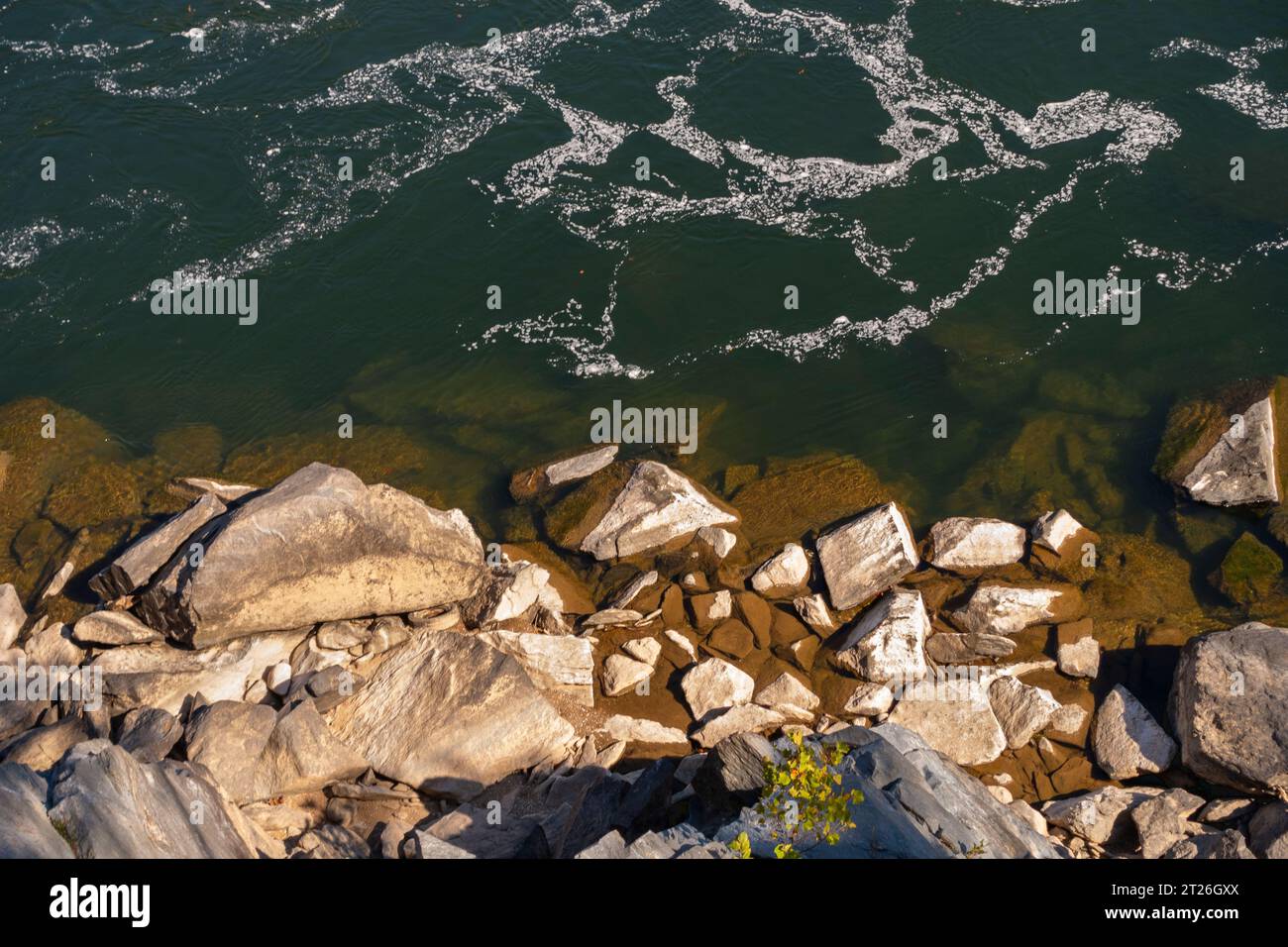 GREAT FALLS PARK, VIRGINIA, USA – Mather Gorge, Potomac River bei Great Falls. Stockfoto