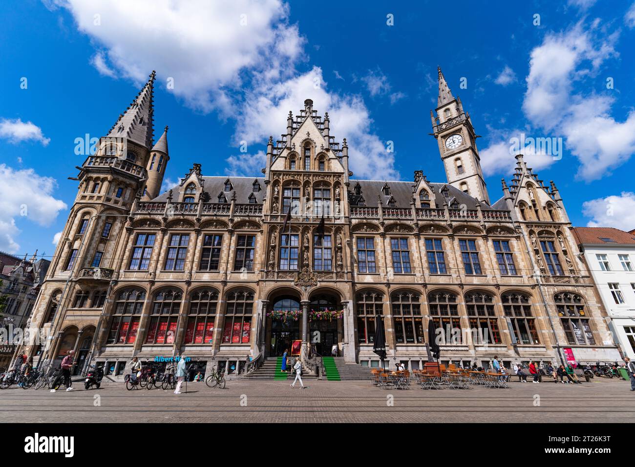 Einkaufszentrum de Post und Luxushotel 1898 The Post in Gent, Belgien Stockfoto