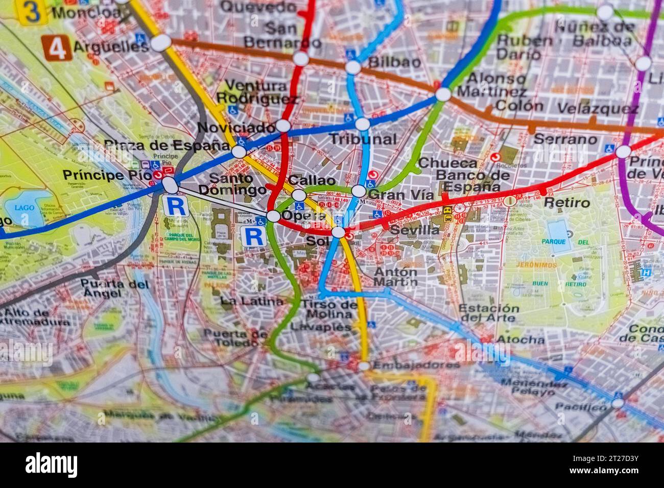 Madrid, Spanien - 10. Oktober 23: Detail einer U-Bahn-Karte der Stadt Madrid. Stockfoto