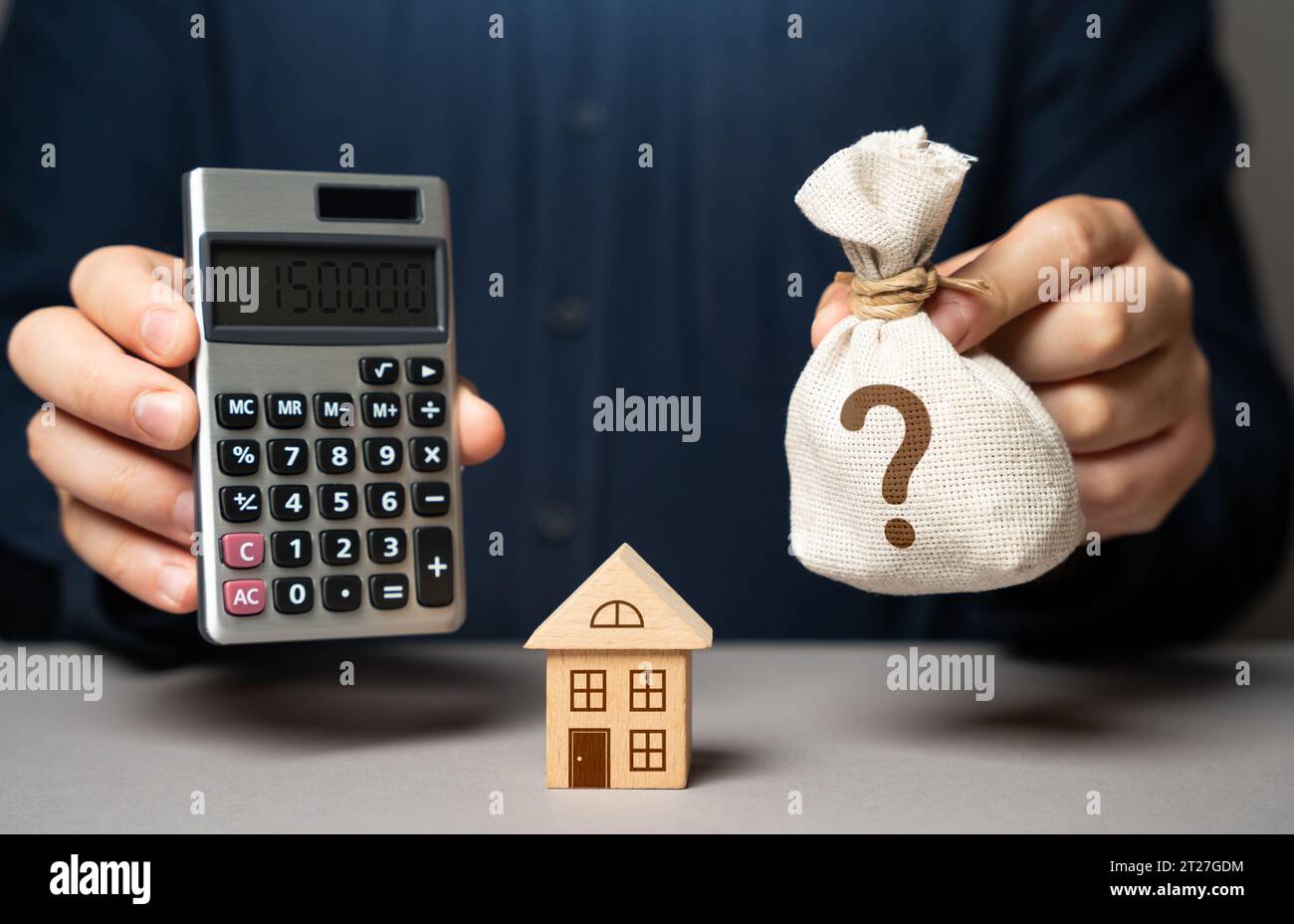 Immobilienbewertung. Verkauf von Wohnungen für Geld oder Tauschhandel. Berechnen Sie die Hypothekenkosten. Reduzieren Sie die Wartungskosten. Stockfoto