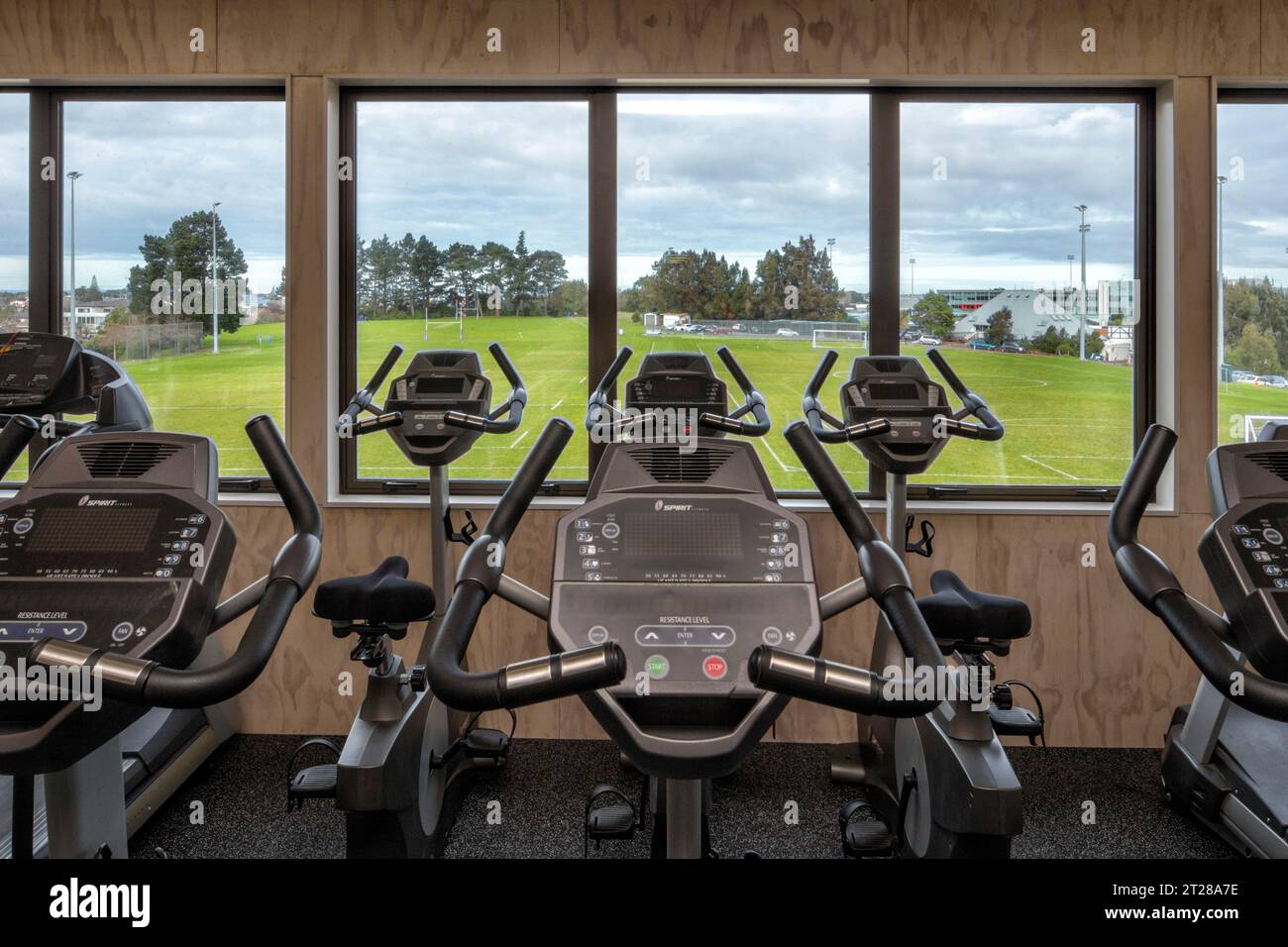 Eine allgemeine Sicht auf ein Gerät in einem Gymnasium Stockfoto