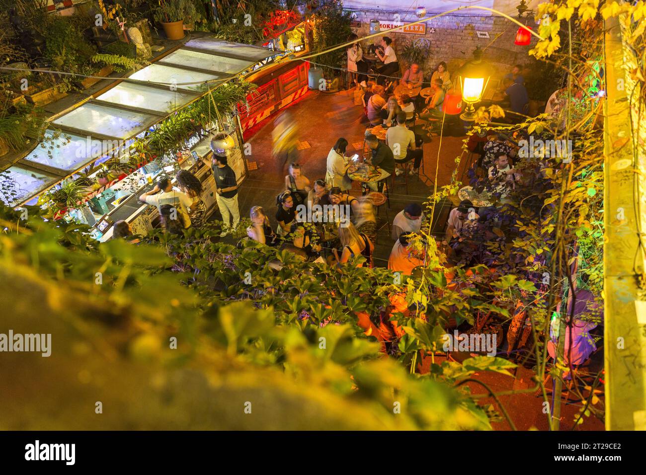 Szimpla Kert in Budapest Stockfoto