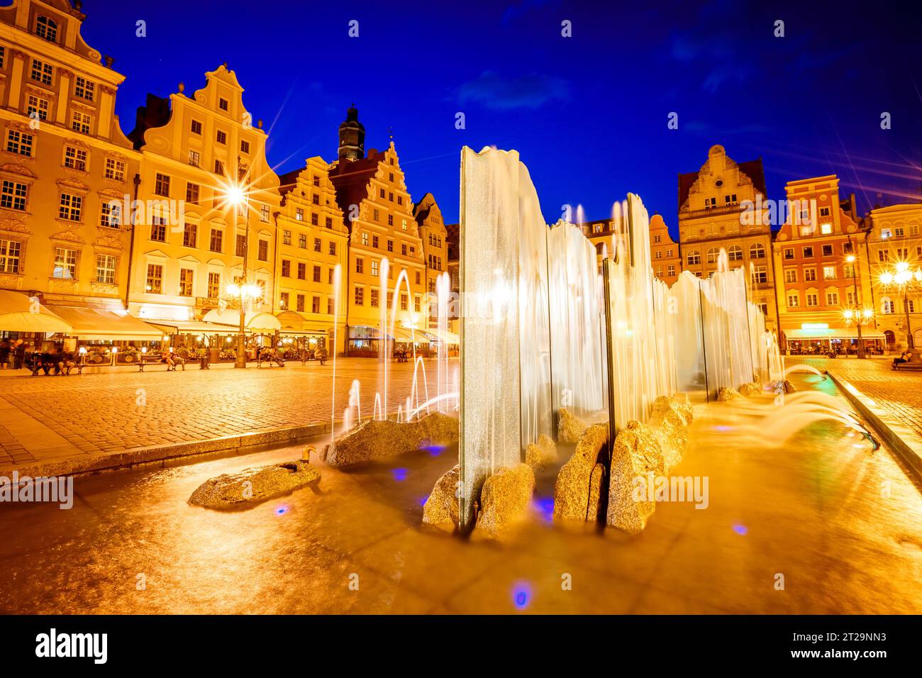 Atemberaubendes Bild der antiken Stadt. Lage Place Breslauer Marktplatz, polnisches Land, berühmtes und kulturelles Zentrum Europas. Historische Hauptstadt von Sile Stockfoto