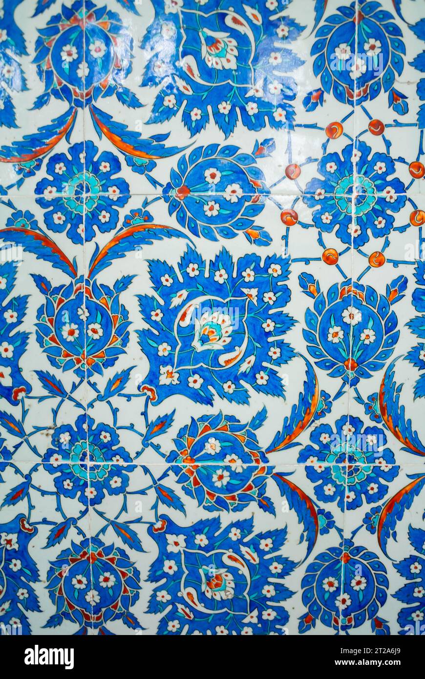 Istanbul, Türkei, die Keramik mit islamischen Motiven in der Rüstem-Pascha-Moschee ( Tukisch, Rüstem Paşa Camii) Stockfoto