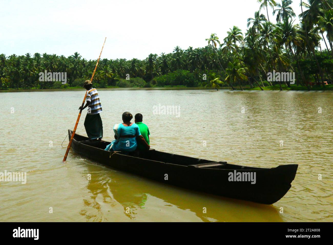 Kerala Backwater und Fischer am frühen Morgen im Dienst Stockfoto