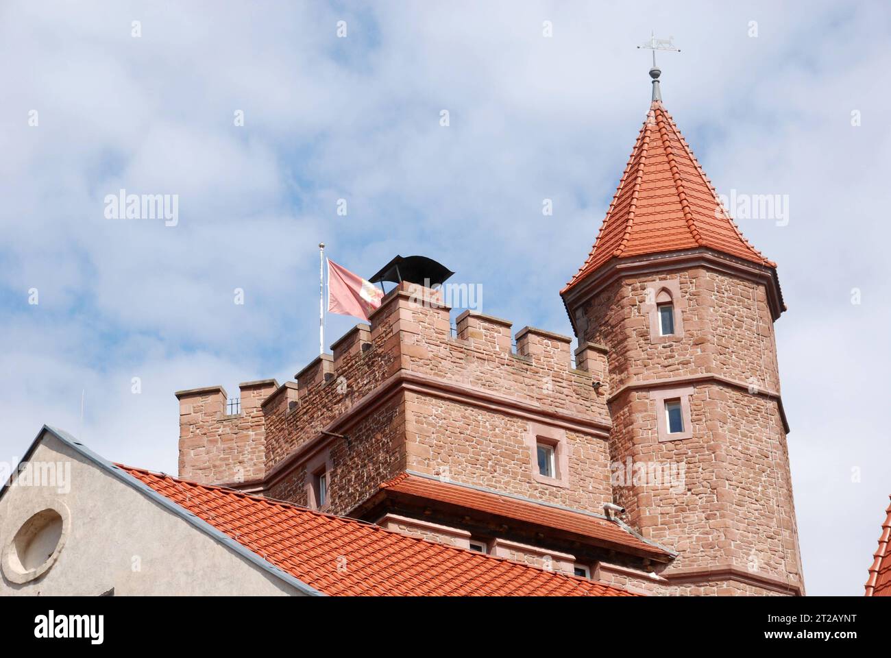 REKORDDATUM NICHT ANGEGEBEN Altenhausen/ Schloss Deutschland/ Sachsen Anhalt/ Magdeburger Börde/ Bebertal/ Ritterburg/ Altenhausen/ Schloss/ Schloßanlage/ Burgfried/ Burgturm/ Kinder-Schloss/ heutige Nutzung für Kinder und Schulklassen als Ziel für Klassenfahrten *** Schloss Altenhausen Deutschland Sachsen Anhalt Magdeburger Börde Bebertal Ritterburg Schloss Altenhausen Schloss Schloss Altenhausen Schloss Schloss Altenhausen heute noch nutzen Kinder und Schulklassen als Ziel für Schulausflüge Credit: Imago/Alamy Live News Stockfoto