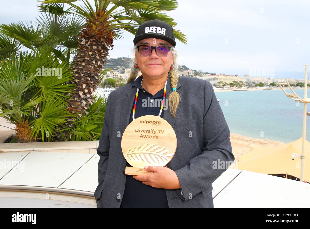 Cannes, Frankreich - 18. Oktober 2023: MIPCOM CANNES DIVERSIFY TV AWARDS GEWINNER mit Ernest Webb BEKANNT GEGEBEN. Mandoga Media Germany, MIPTV, RX MIPCOM/MIPJUNIOR Cannes - The World Greatest Gathering of TV & Entertainment Executives *** Cannes, Frankreich 18. Oktober 2023 MIPCOM CANNES DIVERSIFY TV AWARDS GEWINNER BEKANNT GEGEBEN mit Ernest Webb Mandoga Media Germany, MIPTV, RX MIPCOM MIPJUNIOR Cannes The World Greatest Gathering of TV Entertainment Executives Credit: Imago/Alamy Live News Stockfoto