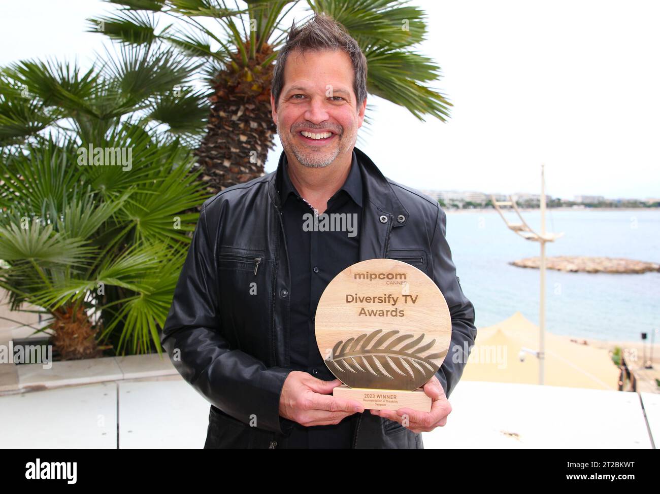 Cannes, Frankreich. Oktober 2023. Cannes, Frankreich - 18. Oktober 2023: DIE GEWINNER DER MIPCOM CANNES DIVERSIFY TV AWARDS BEKANNT GEGEBEN, Sylvain Parent-Bedard, Präsident COMEDIHA Quebec, Mandoga Media Germany, MIPTV, RX/dpa/Alamy Live News Stockfoto