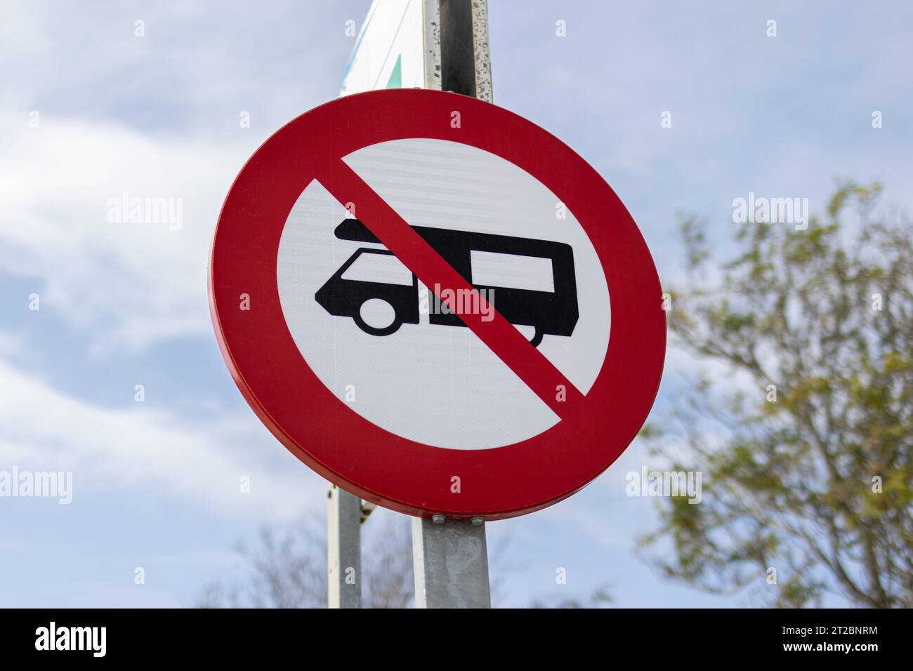 Verkehrsschild, Schild, Tafel, Schild, Verbot, Camping verboten, Mast,  Klammer Stockfotografie - Alamy