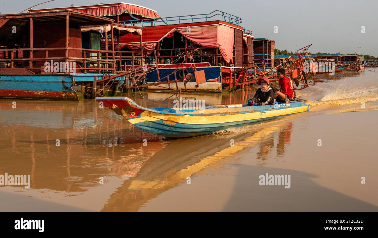 Dorfleben im schwimmenden Dorf Kampong Phluk, Lake Tonle SAP, Siem Reap, Kambodscha Stockfoto