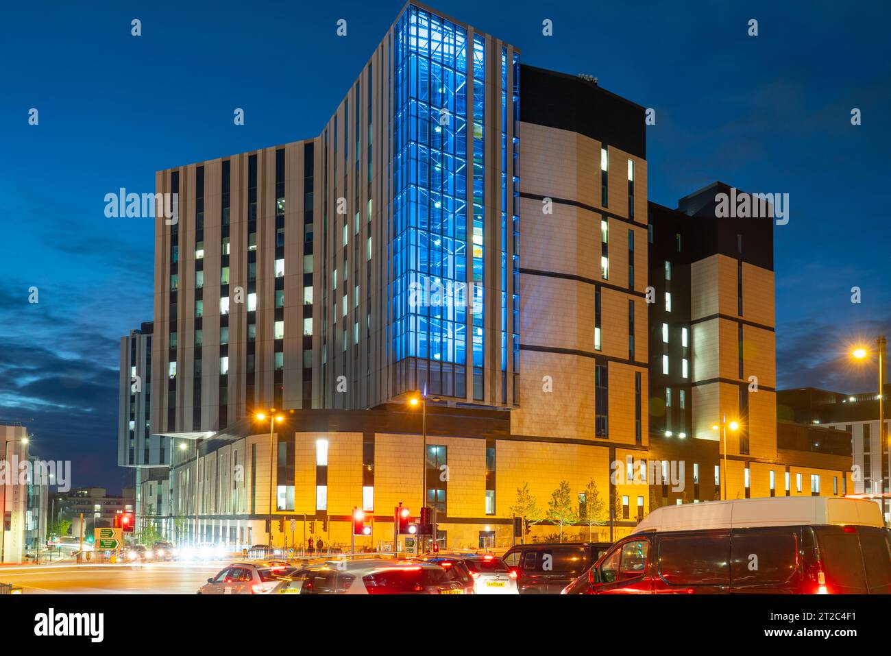 Royal Liverpool University Hospital, Mount Vernon Street, Liverpool. Von Low Hill im September 2023 aus gesehen. Stockfoto