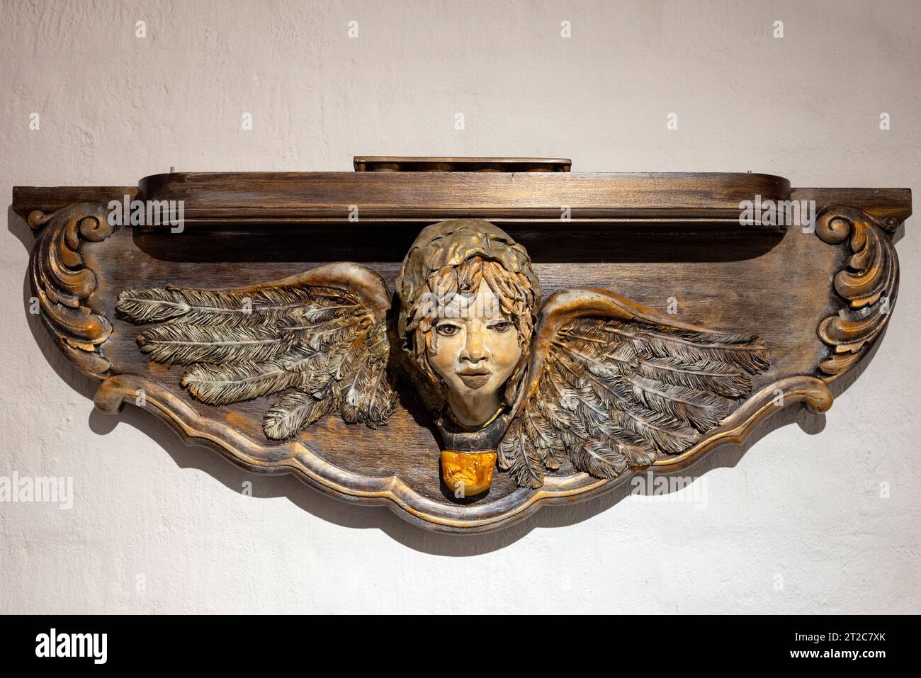 Angel Hania des polnischen Künstlers Bogdan Mirowski aus Holz, Silber und Bernstein, ausgestellt im Museum der Burg Malbork, Malbork, Polen, Europa, EU Stockfoto