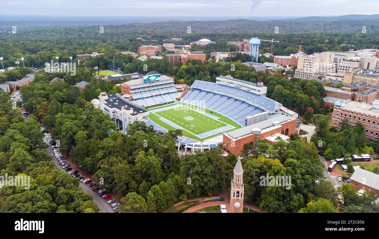 Chapel Hill, NC - 6. Oktober 2023: Kenan Stadium, Heimstadion der University of North Carolina Tar Heels. Stockfoto