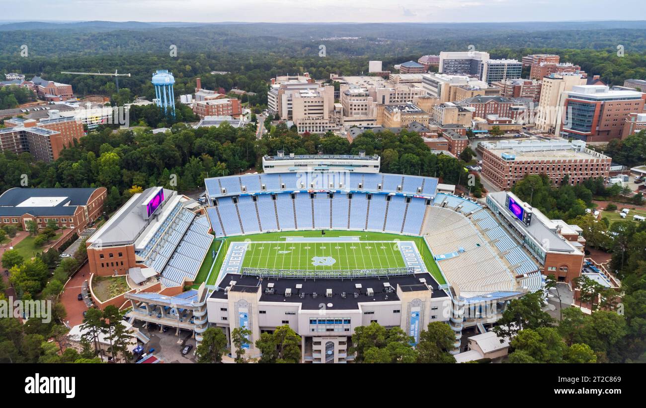 Chapel Hill, NC - 6. Oktober 2023: Kenan Stadium, Heimstadion der University of North Carolina Tar Heels. Stockfoto