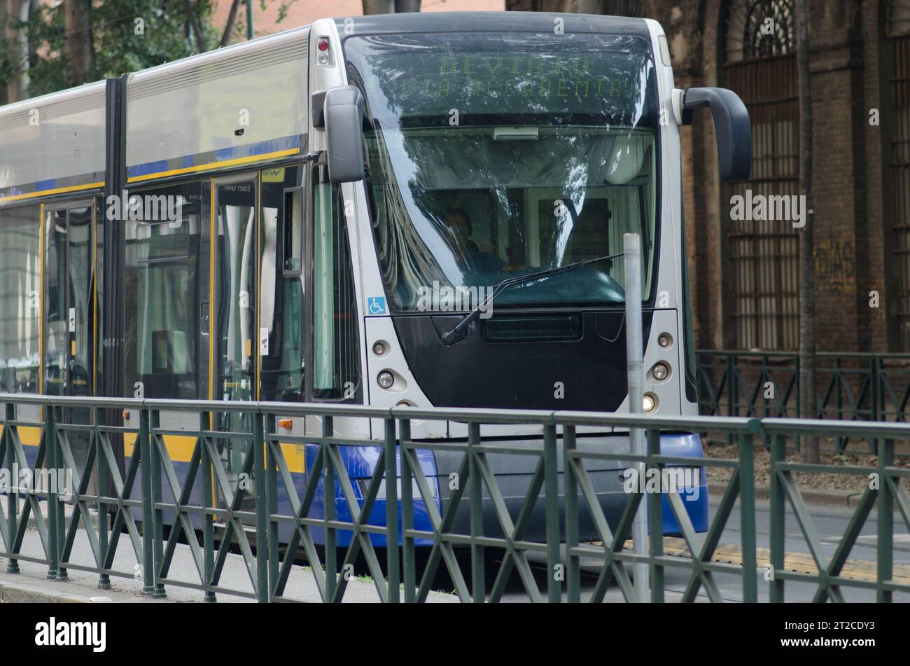 Öffentliche Verkehrsmittel, steigende Straßenbahntarife, steigende Lebenshaltungskosten, Inflation. Kein Logo. Italien-Turin 09. Juli 2019 Stockfoto