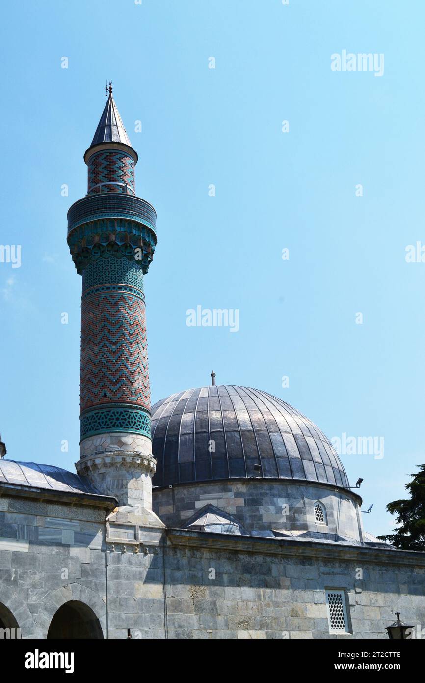 Yesil Cami (engl. „Grüne Moschee“) in Iznik, Türkei (antike Stadt Nicäa oder Nicea). Gebaut in 1392 n. Chr. Frühe Beispiele für osmanische türkische Architektur. Stockfoto