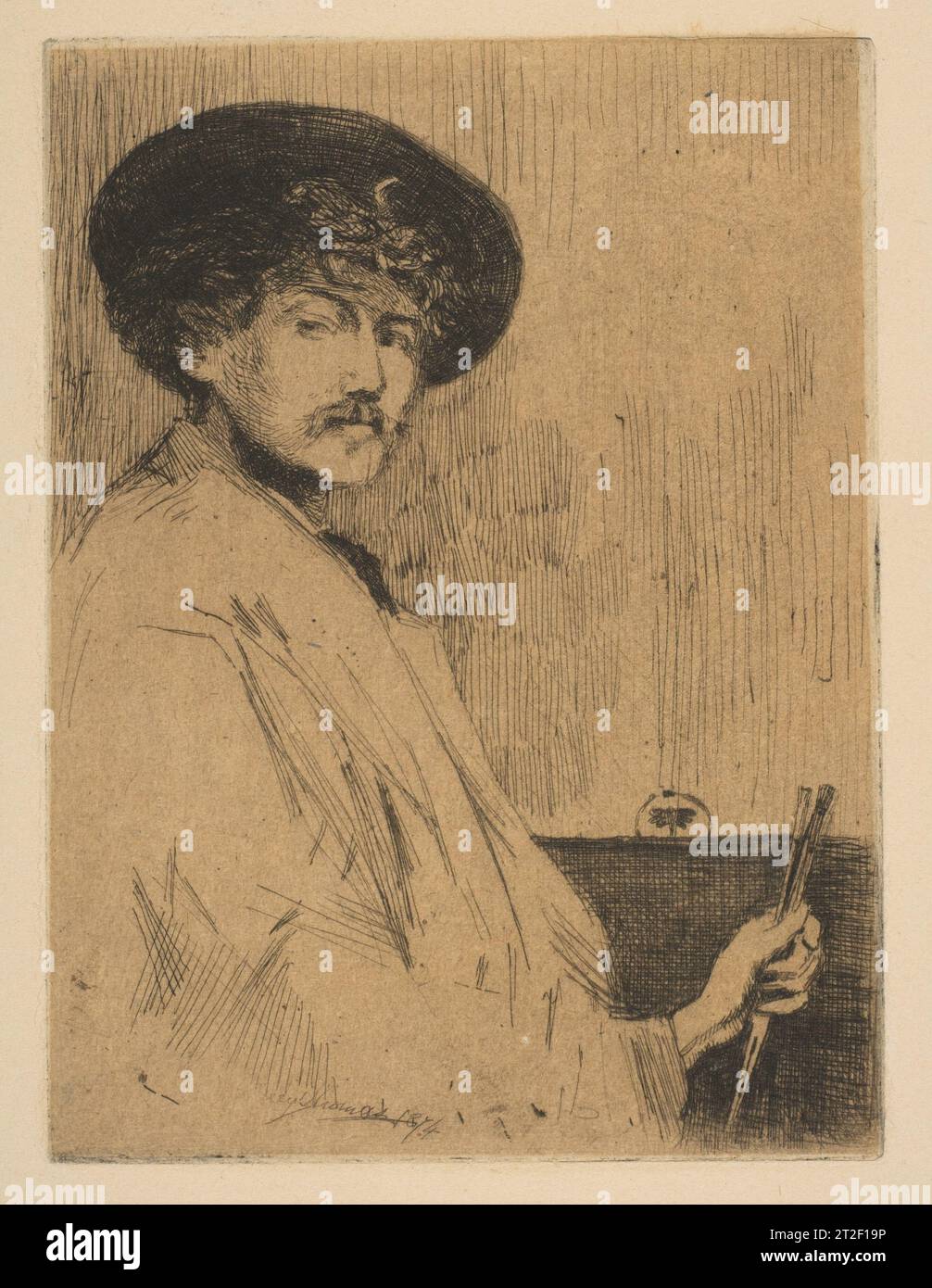 James McNeill Whistler Etcher Percy Thomas British nach James McNeill Whistler amerikanischer Sitter James McNeill Whistler American 1874 Percy Thomas basiert auf einem Whistler-Selbstporträt, Arrangement in Grey: Portrait of the Painter, CA. 1872 (Detroit Institute of Arts). Der Druck wurde als Frontispiece für den ersten Katalog von Whisters Radierungen erstellt, der 1874 in London von Ralph Thomas, dem Bruder des Radiers, veröffentlicht wurde. Mit einem Smock und breiter Krempe hält das Motiv zwei Bürsten und wird durch sein Schmetterlingszeichen am Rand des Dads hinter seiner Schulter identifiziert. Stockfoto