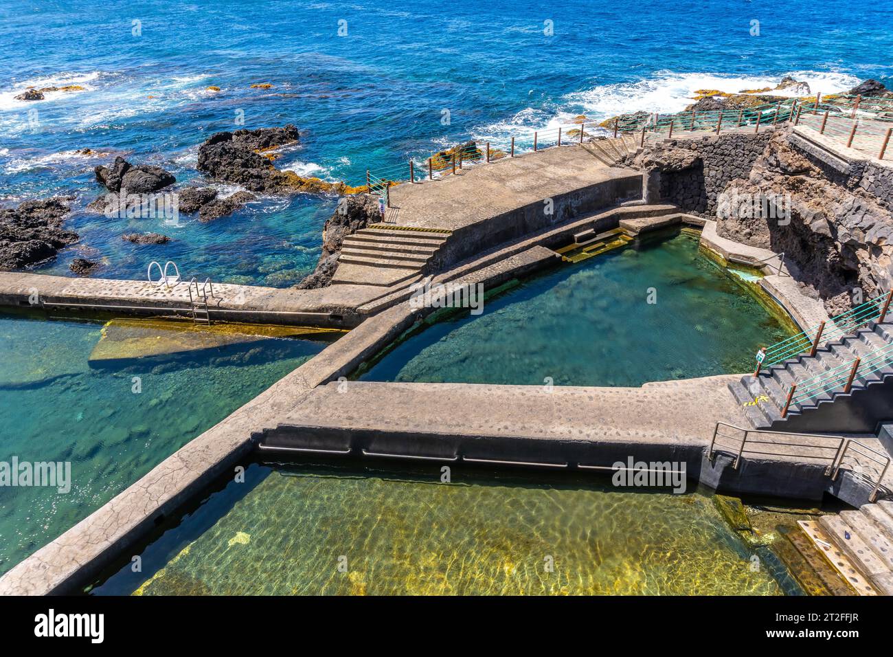 Wunderschöne natürliche Pools von La Fajana an der Nordostküste auf der Insel La Palma, Kanarische Inseln. Spanien Stockfoto