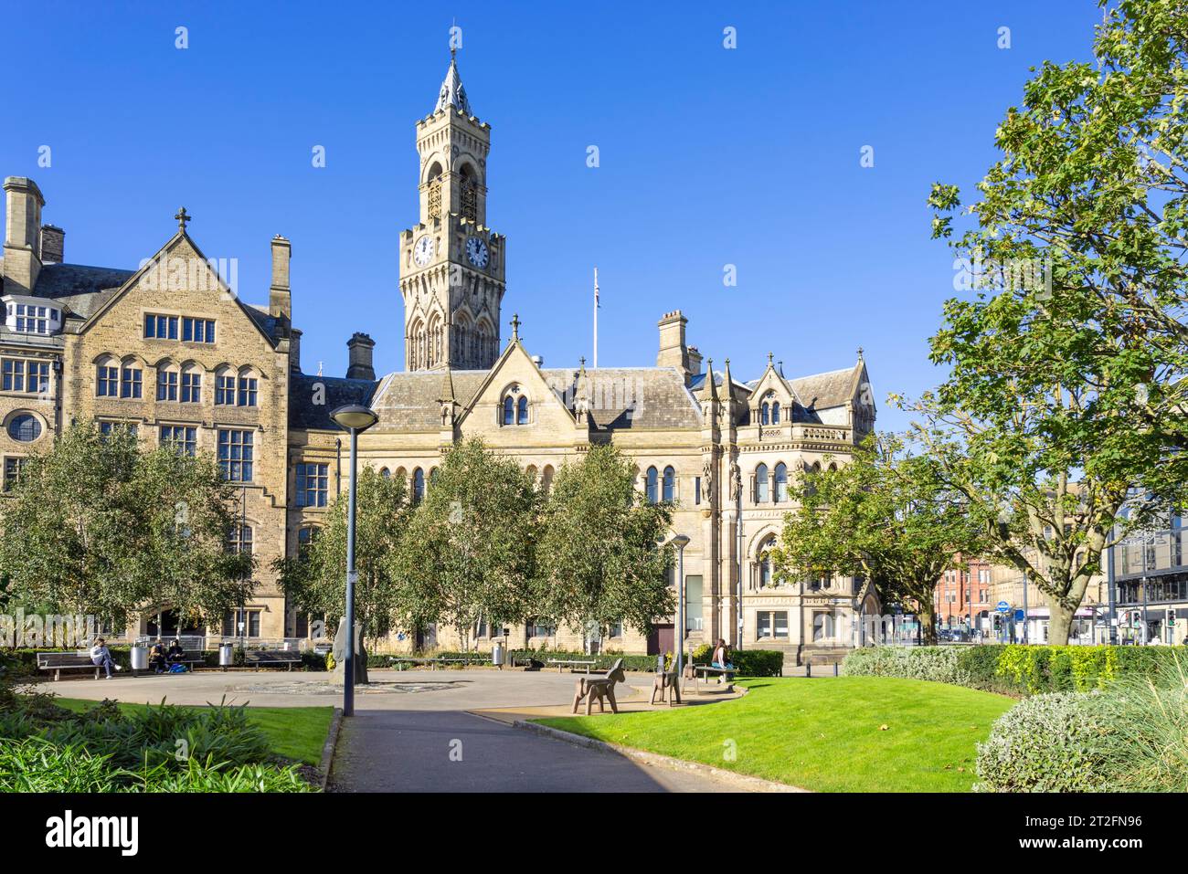 Bradford Town Hall und Uhrenturm oder Bradford City Hall Bradford City Centre von Norfolk Gardens Bradford Yorkshire England Großbritannien GB Europa Stockfoto