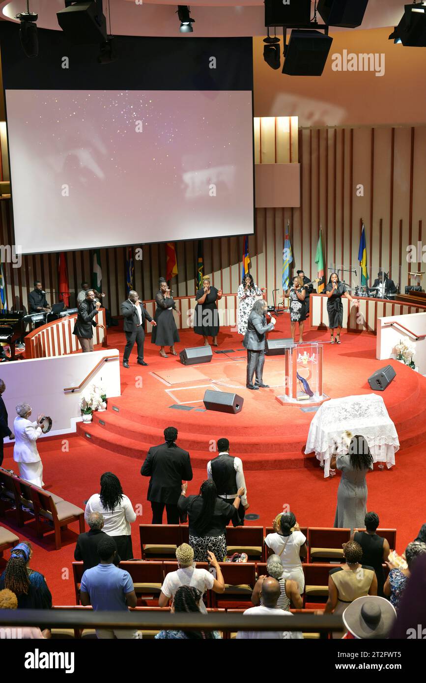 Sonntagmorgen Messe in der Abessinian Baptist Church in Harlem, Uptown New York City Stockfoto